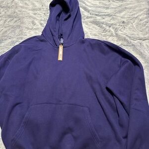 Brand new Skims sweatshirt 3xl